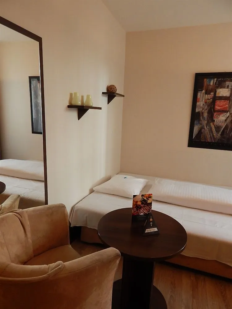 Hotel Astor Münih Almanya